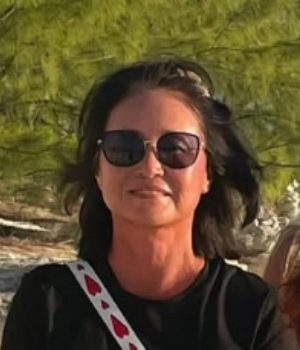 Kimberly Rose Headshot